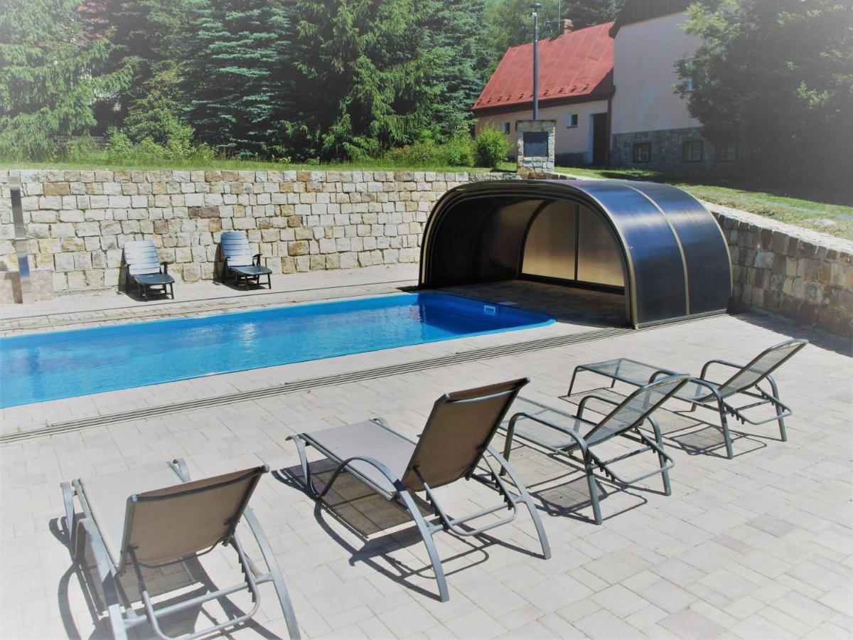 Guest House Luft Sneznik Exterior foto